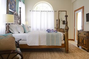 Blue Parrot Beach House
