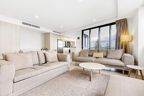 Breeze Apartment 801