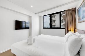 Breeze Apartment 801