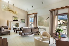 Malibu Studios & Apartments