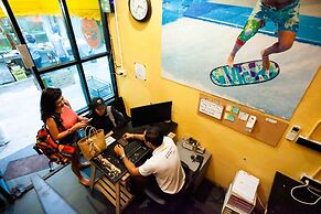 Doolay Beachfront Hostel