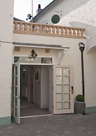 Castle Limes Hotel