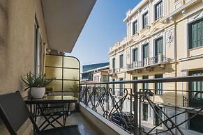 Acropolis Executive Suite