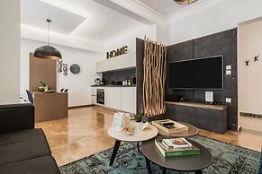 Acropolis Executive Suite