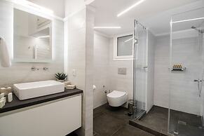 Acropolis Executive Suite
