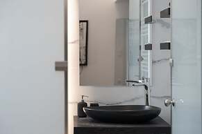Acropolis Luxury Living