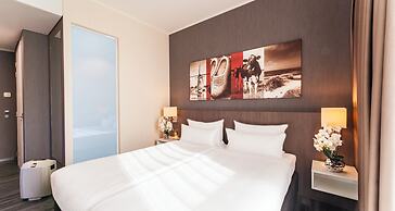 PLAZA Premium Grand Winston