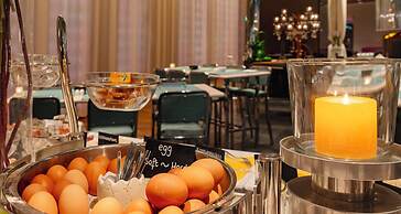 PLAZA Premium Grand Winston