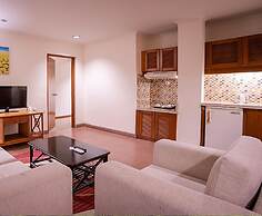 Plagoo Holiday Hotel