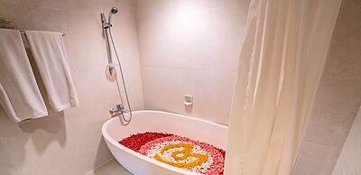 Plagoo Holiday Hotel