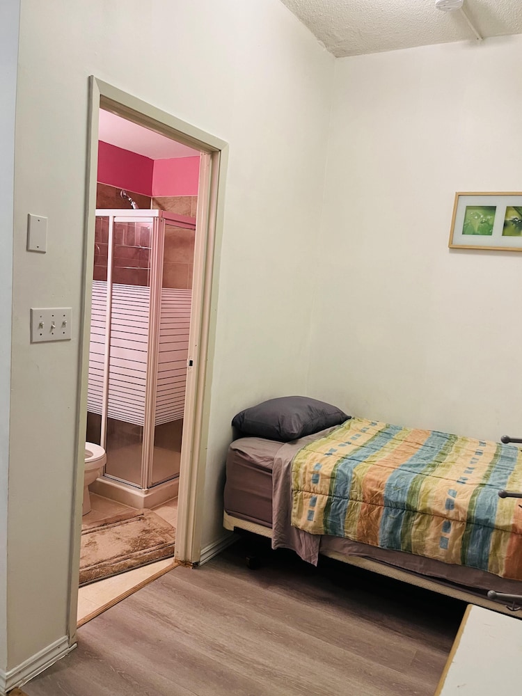 St Lawrence Residences And Suites