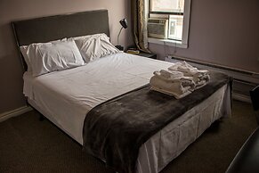 St Lawrence Residences And Suites