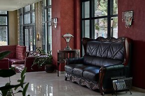 Delphi Art Hotel
