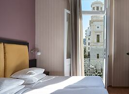 Delphi Art Hotel
