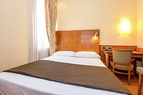 Hotel Master