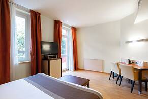Hotel Master