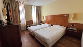 Hotel Master