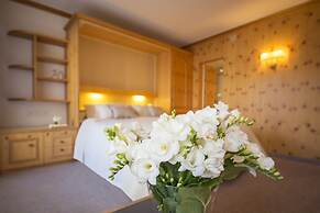 Hotel Europa Suites