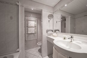 Hotel Europa Suites