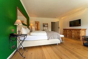 Hotel Europa Suites