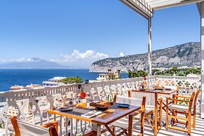 Hotel Mediterraneo