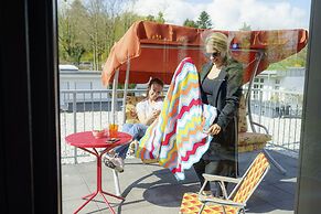 Tante ALMA’s Bonner Hotel