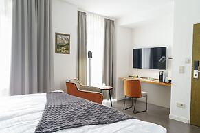 Tante ALMA’s Bonner Hotel