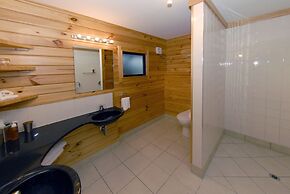 Westwood Lodge