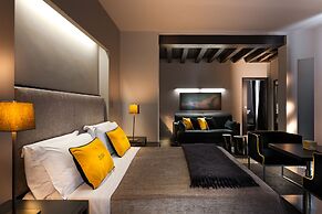 Charming House DD724