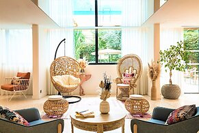 Croisette Beach Hotel Cannes - MGallery Collection