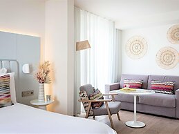 Croisette Beach Hotel Cannes - MGallery Collection