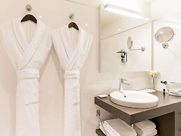 Croisette Beach Hotel Cannes - MGallery Collection