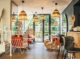 Croisette Beach Hotel Cannes - MGallery Collection