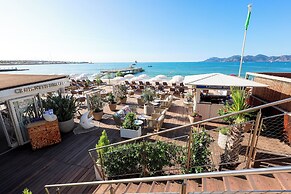 Croisette Beach Hotel Cannes - MGallery Collection
