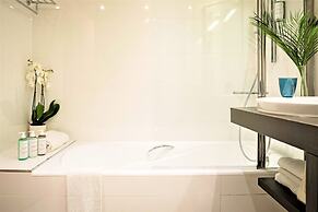 Croisette Beach Hotel Cannes - MGallery Collection
