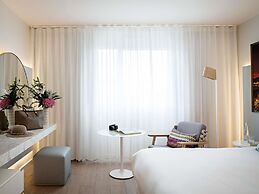 Croisette Beach Hotel Cannes - MGallery Collection