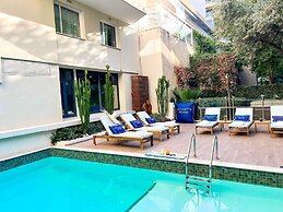 Croisette Beach Hotel Cannes - MGallery Collection
