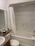 Hotel & Suites Les Laurentides Saint Sauveur
