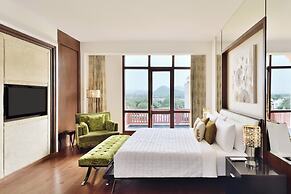 Le Méridien Jaipur Resort & Spa