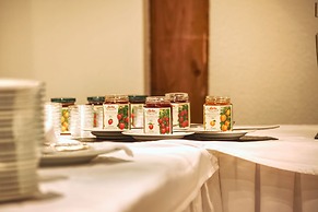 Alfa Hotel