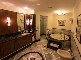 The Bristol Hotel