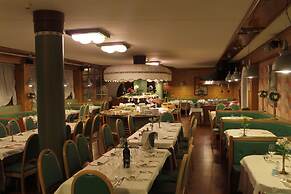 Hotel Majoni