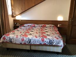 Hotel Majoni