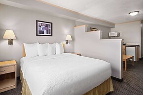 Travelodge by Wyndham Fort McMurray