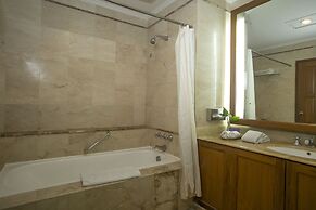 Parigata Resort & Spa
