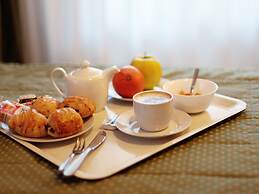 Hotel Arco Romana