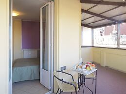 Hotel Arco Romana