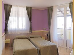 Hotel Arco Romana