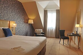 Dream Castle Hotel