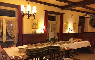 Alpina Hotel